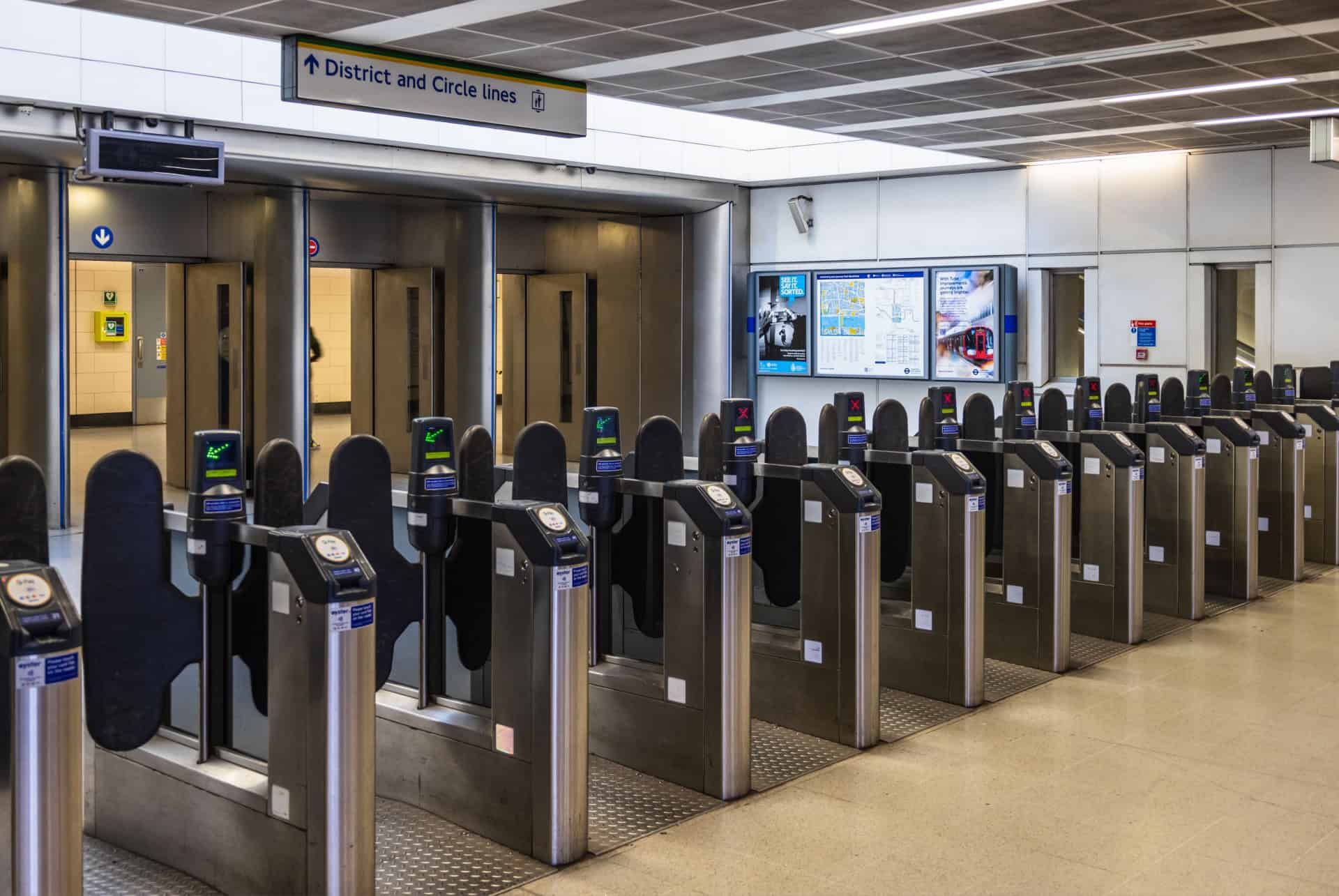 validation oyster card travel card validation oyster card travel card