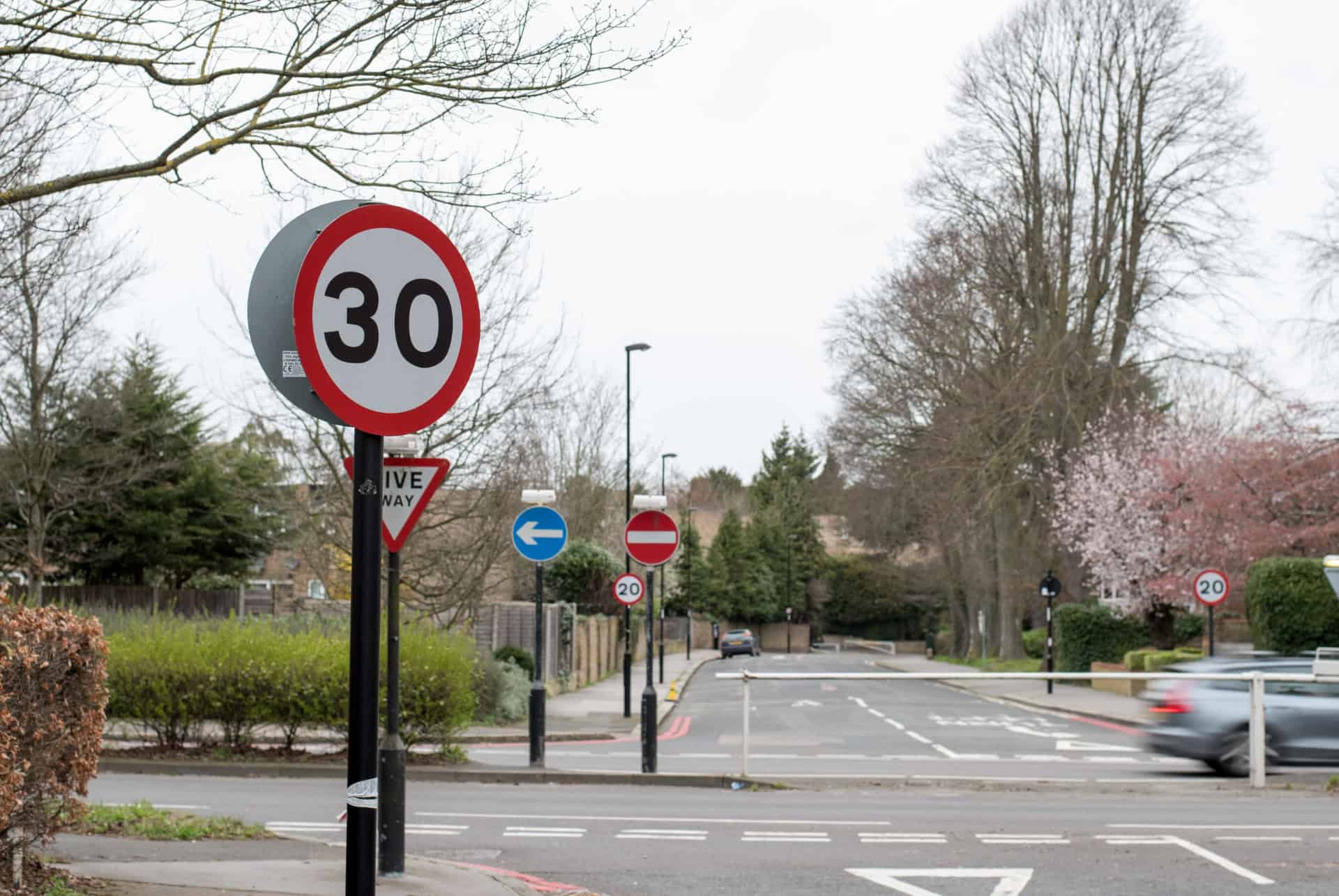 panneau de circulation en angleterre panneau de circulation en angleterre