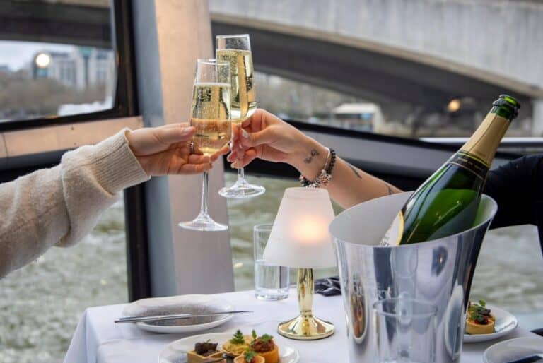 Croisière touristique sur la Tamise