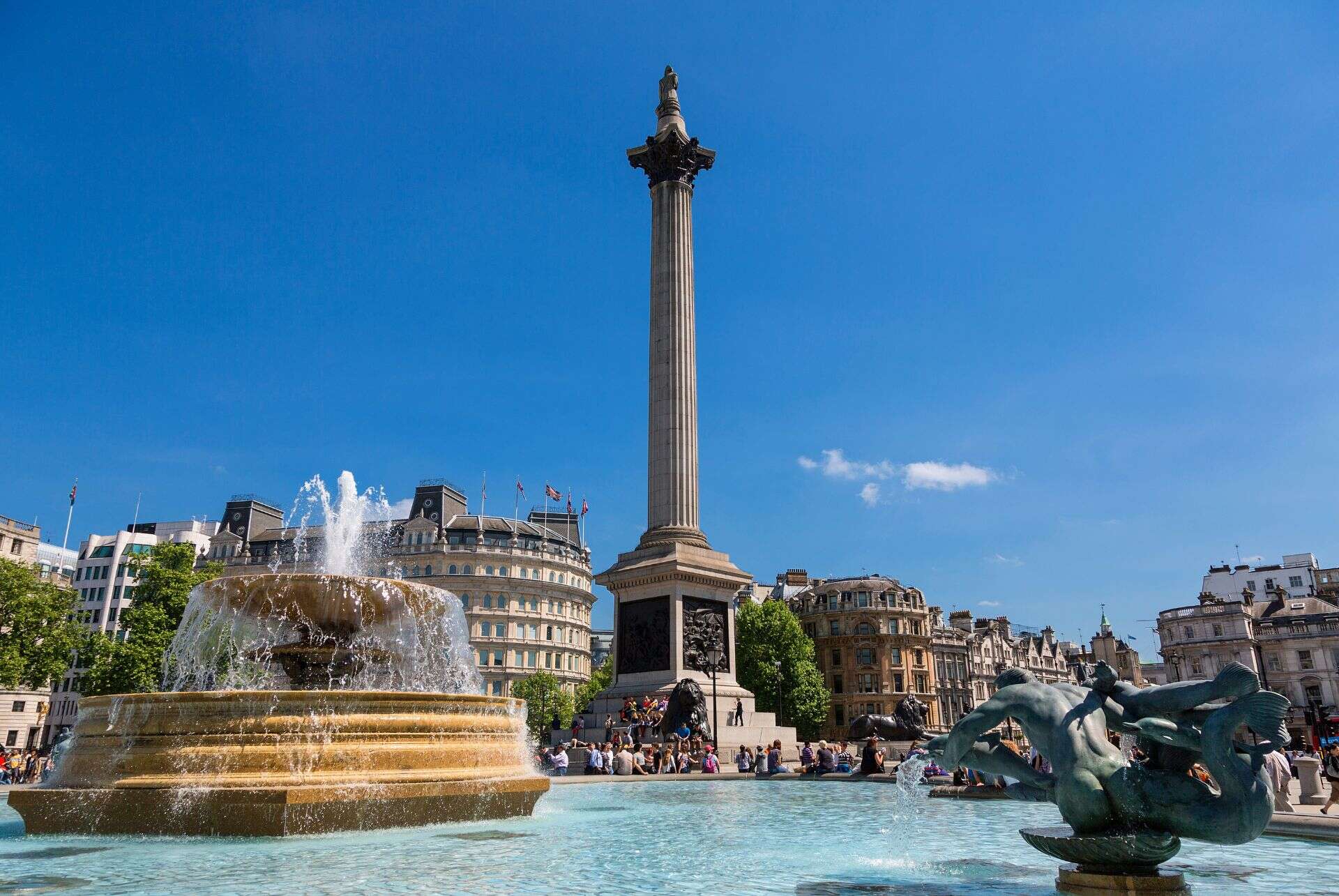 trafalgar square monuments historiques de londres