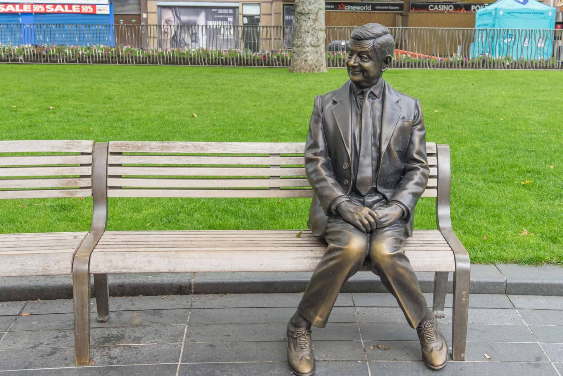 statue mister bean
