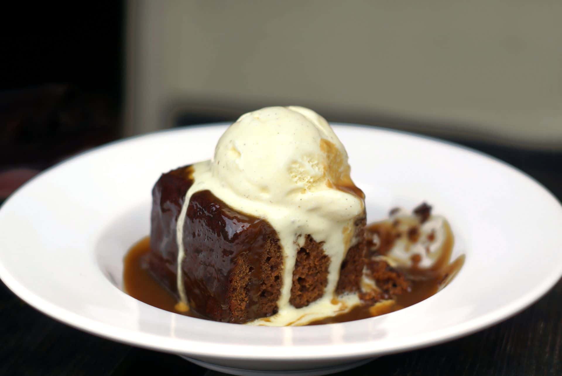 sticky toffee pudding sticky toffee pudding