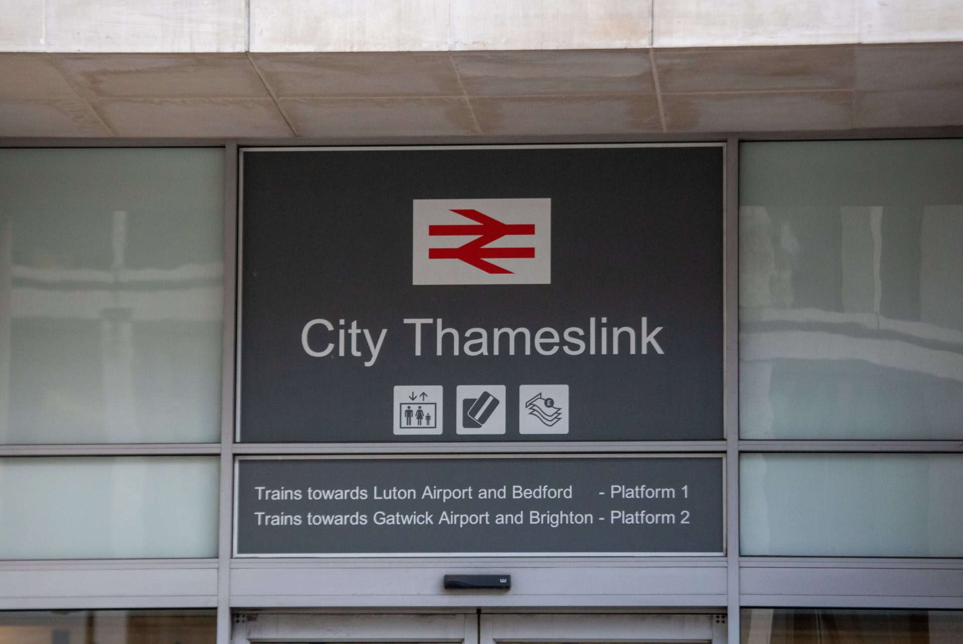 thameslink transfert aeroport luton