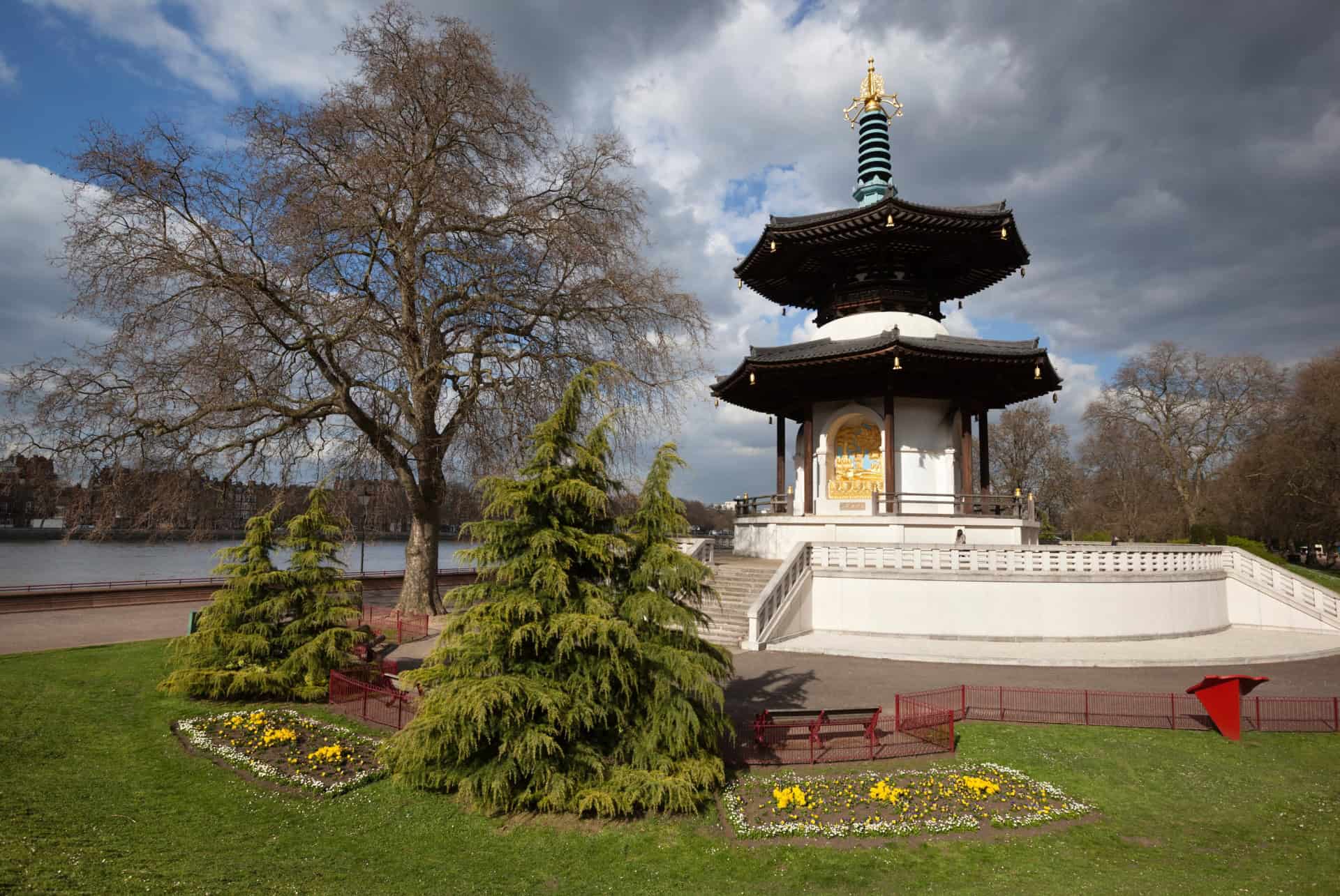 monument peace pagoda