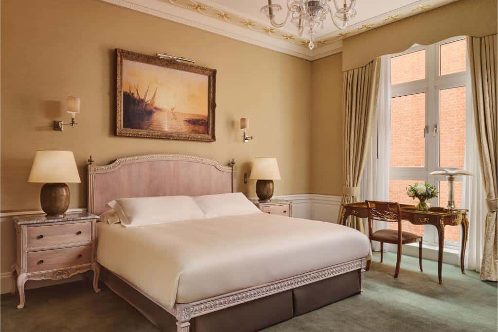 the connaught chambre the connaught chambre
